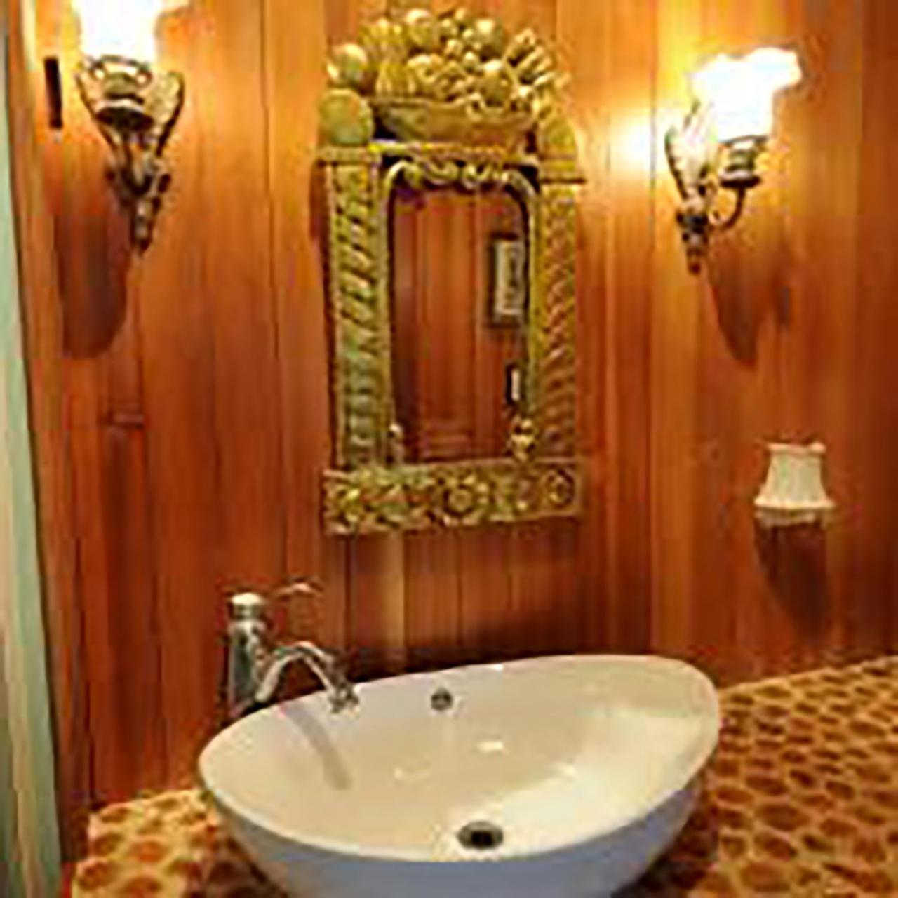 Crawford Bay Wedgwood Manor And Glamping Retreat酒店 外观 照片