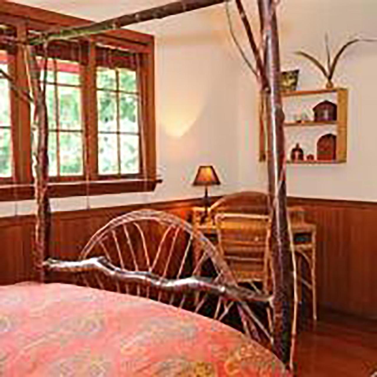 Crawford Bay Wedgwood Manor And Glamping Retreat酒店 外观 照片