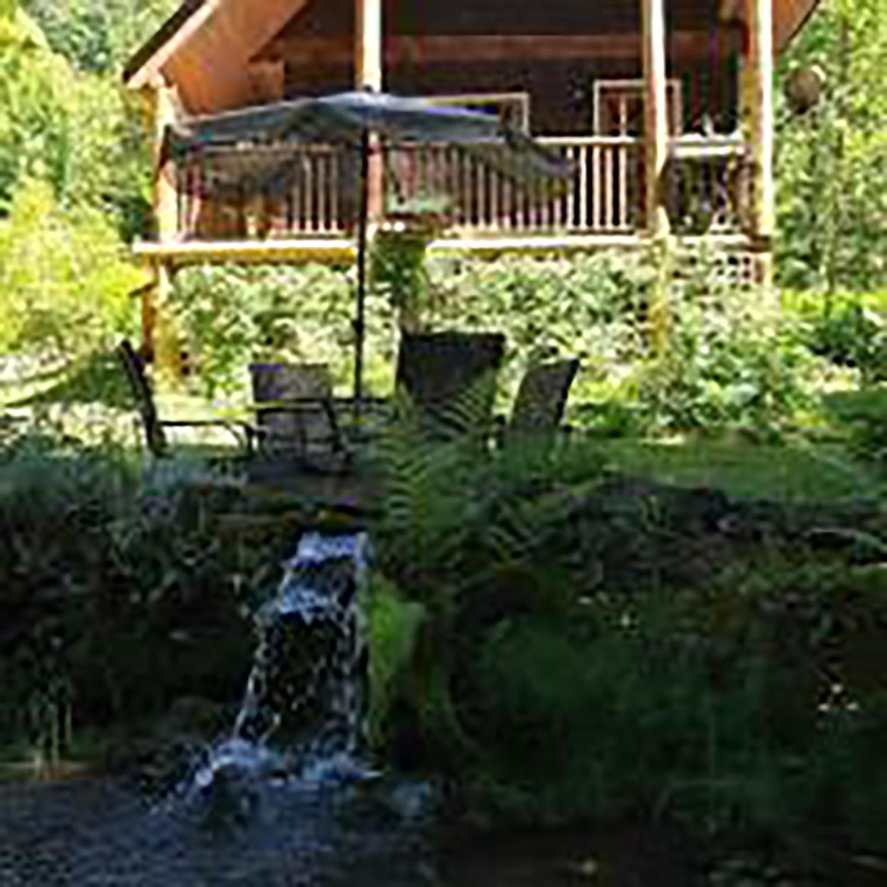 Crawford Bay Wedgwood Manor And Glamping Retreat酒店 外观 照片