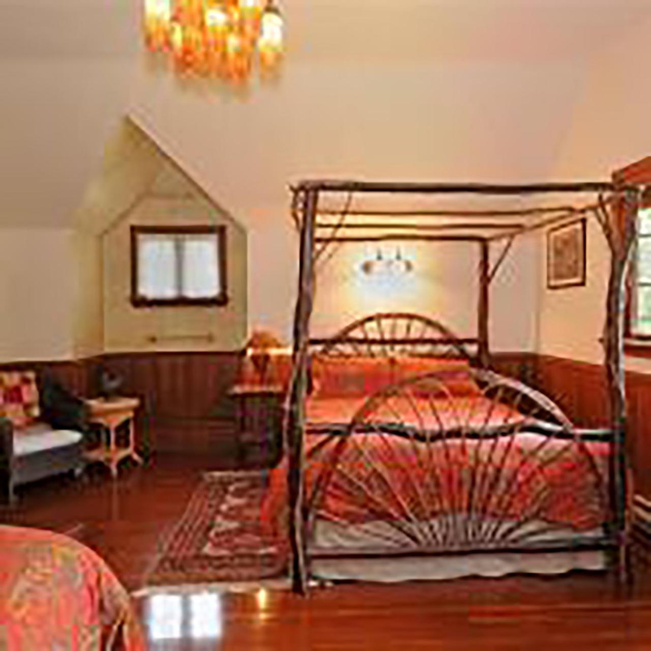 Crawford Bay Wedgwood Manor And Glamping Retreat酒店 外观 照片