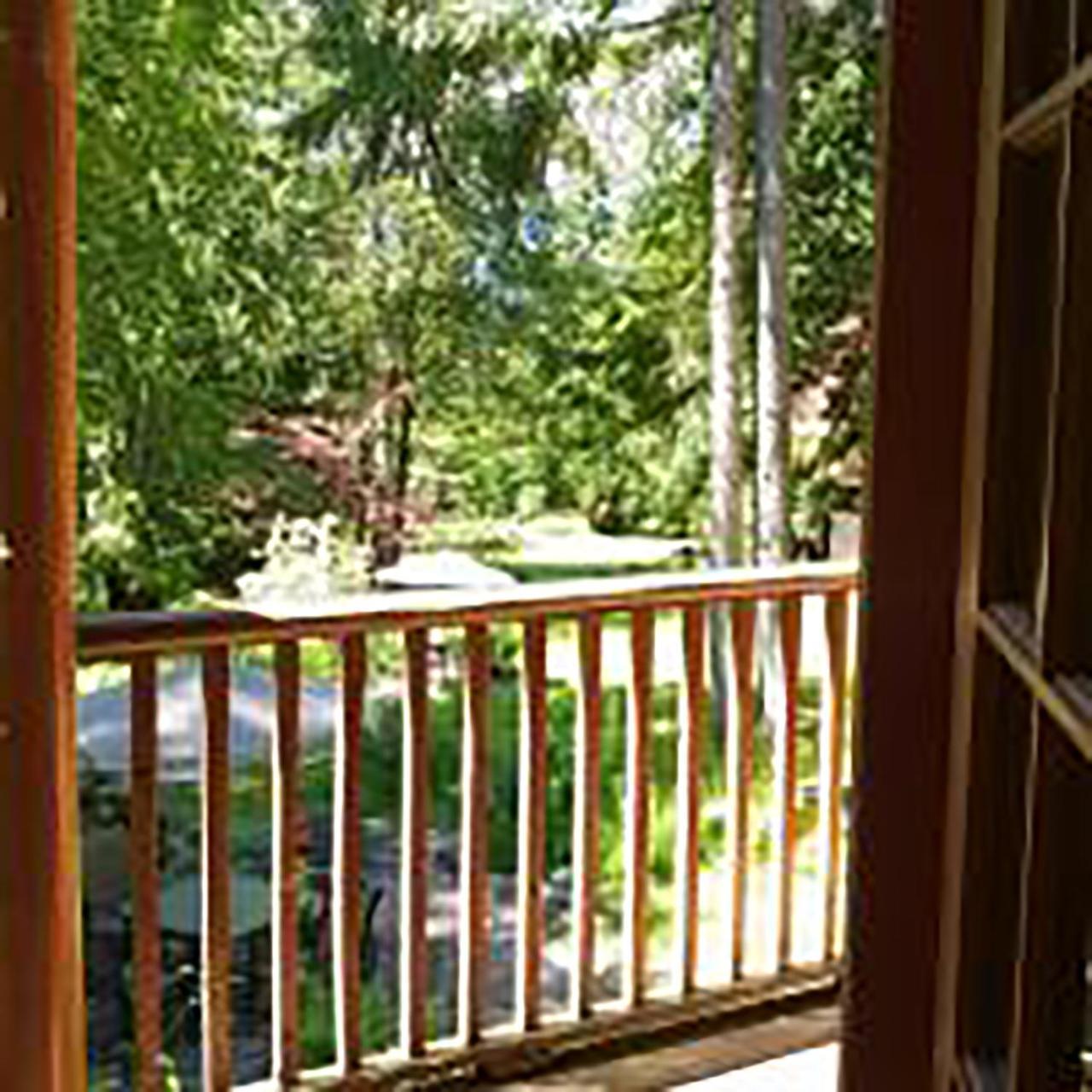 Crawford Bay Wedgwood Manor And Glamping Retreat酒店 外观 照片