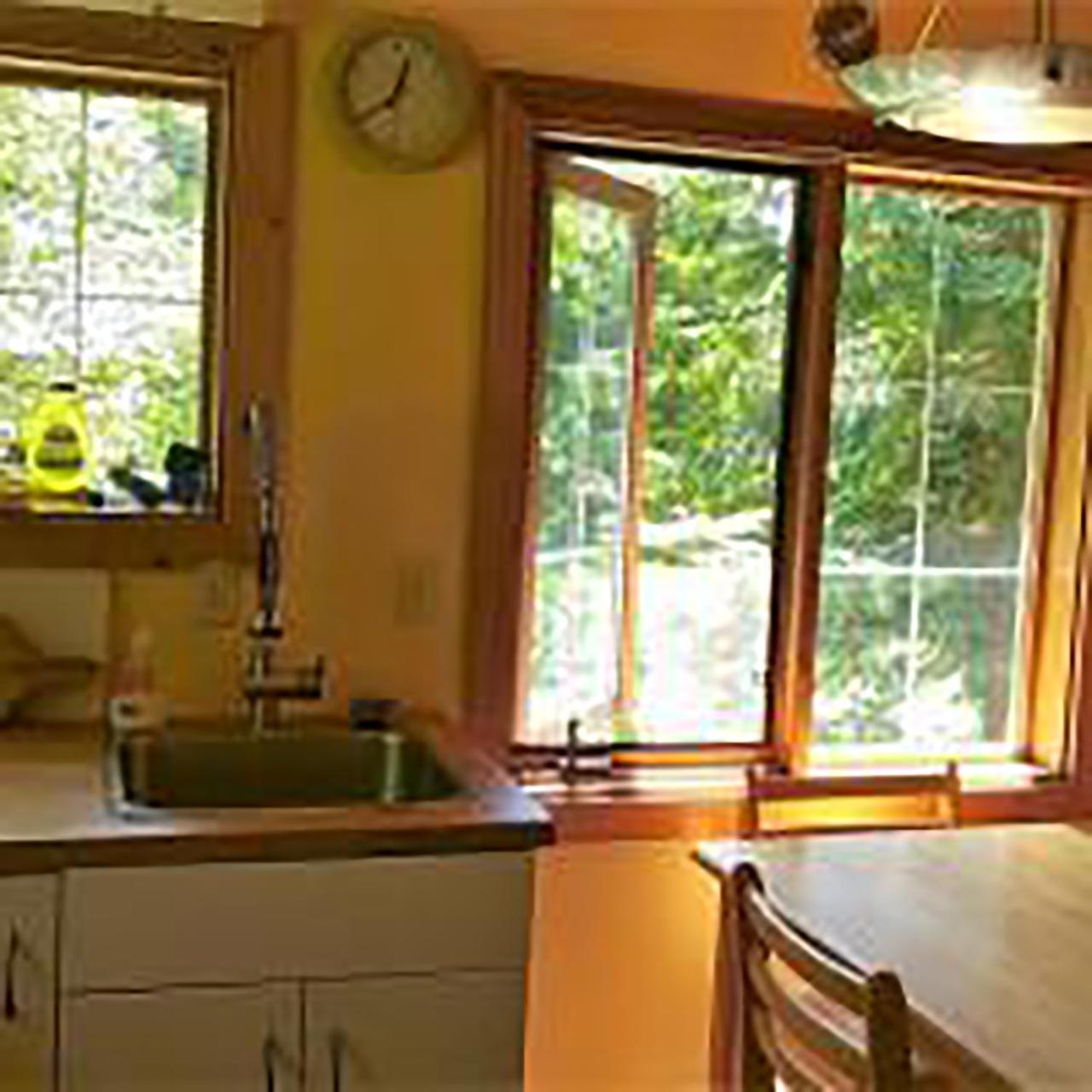 Crawford Bay Wedgwood Manor And Glamping Retreat酒店 外观 照片