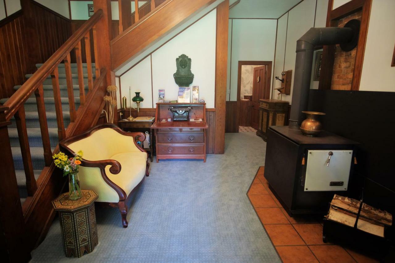 Crawford Bay Wedgwood Manor And Glamping Retreat酒店 外观 照片