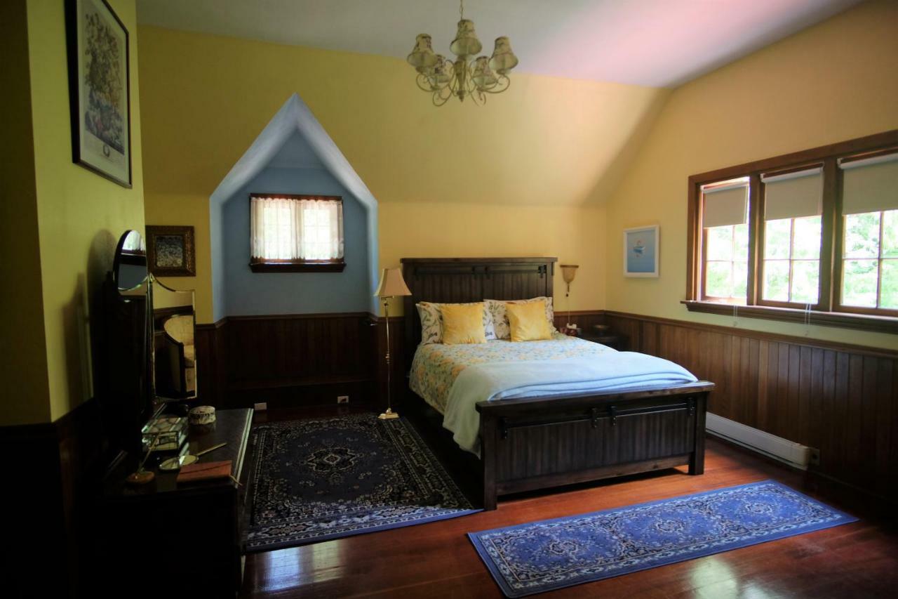 Crawford Bay Wedgwood Manor And Glamping Retreat酒店 外观 照片