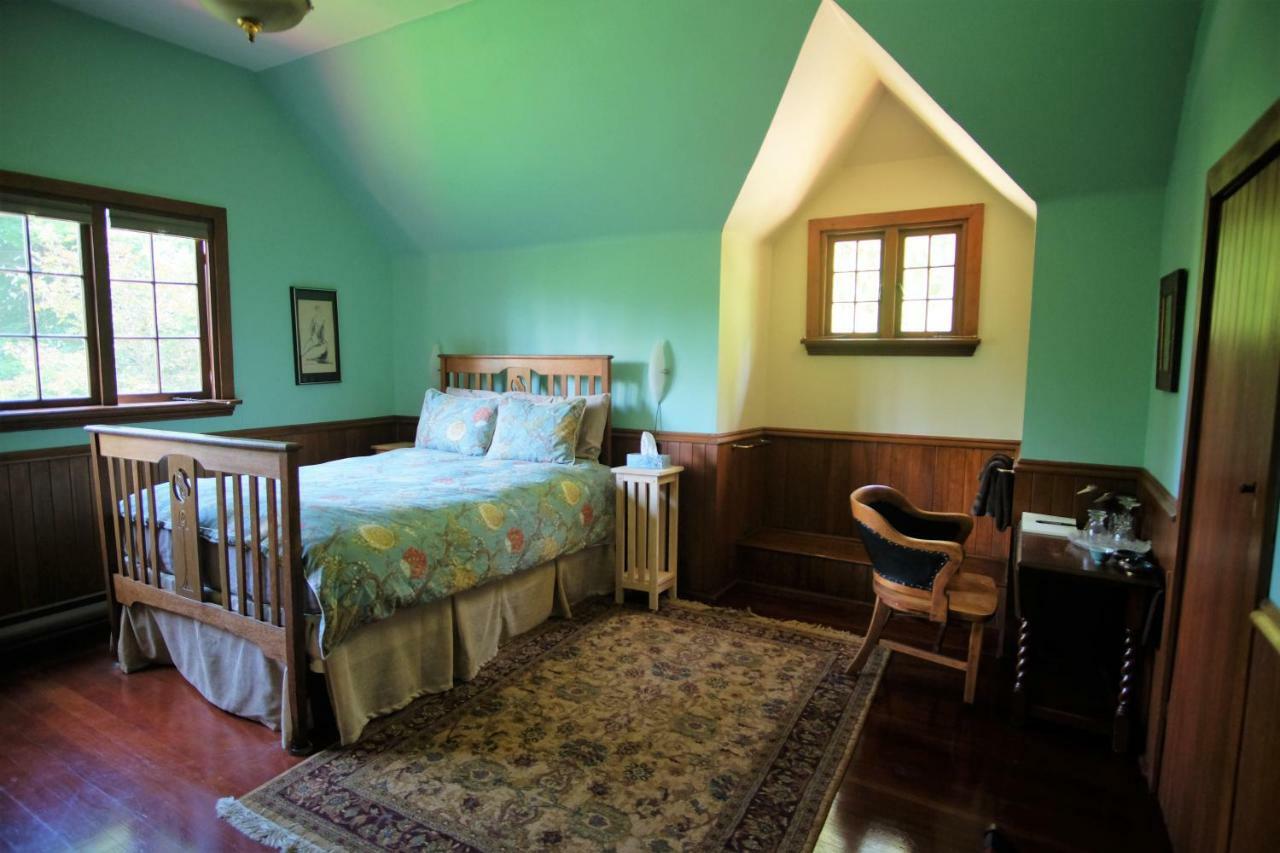 Crawford Bay Wedgwood Manor And Glamping Retreat酒店 外观 照片