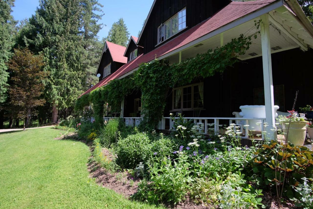 Crawford Bay Wedgwood Manor And Glamping Retreat酒店 外观 照片