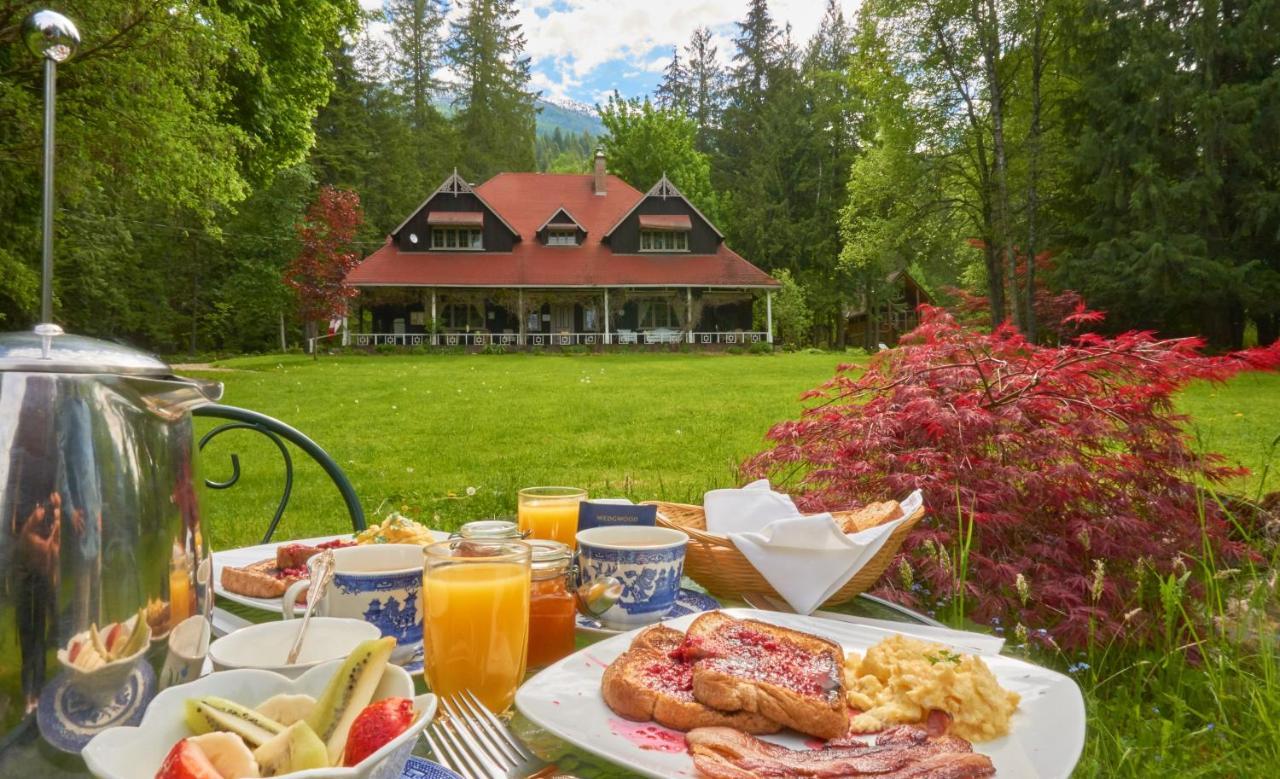 Crawford Bay Wedgwood Manor And Glamping Retreat酒店 外观 照片
